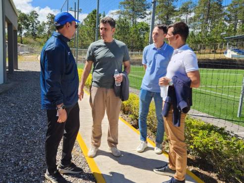 Francisco Molina ya visitó La Casa de la H en Siguatepeque un día después de su presentación.