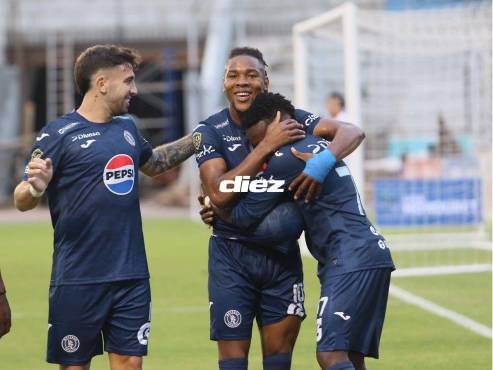 Motagua goleó a Real Sociedad de Tocoa en su debut en el torneo Clausura 2025. FOTO: Marvin Salgado.