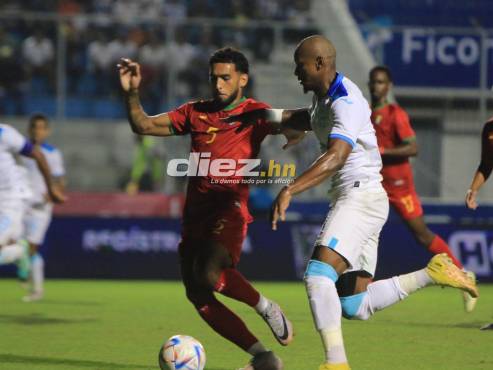 Al medio tiempo la Selección de Honduras le está ganando 1-0 a Granada en el Nacional de Tegucigalpa. FOTOS: Alex Pérez | Andro Rodríguez.