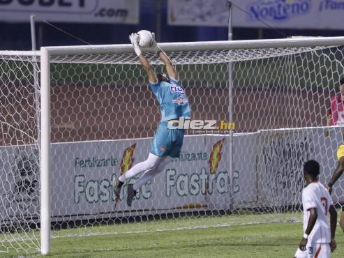 FINAL DEL PRIMER TIEMPO: REAL ESPAÑA 1-0 VIDA. FOTOS: Mauricio Ayala | Neptalí Romero.