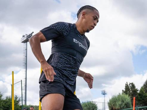 Rigoberto Rivas se entrena con todo en el Hatayspor de Turquía para llegar a tono a su estreno de liga.