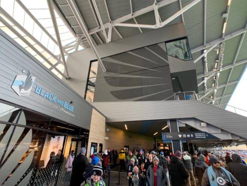 Aficionados podrán encontrar comida caliente adicional en el estadio como parte de las medidas de prevención.