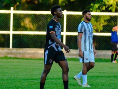 Kenny Martínez es otra joyita que levanta la mano para hacerse de un lugar en el Club Olimpia Deportivo.