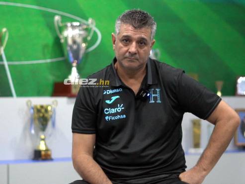 Diego Vázquez atendió a DIEZ en la Casa de la H. FOTOS: Mauricio Ayala.