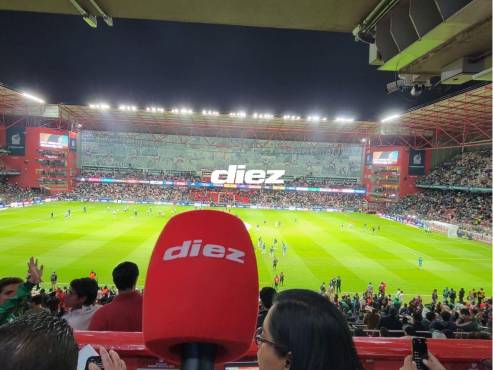 DIARIO DIEZ está presente en el Estadio Nemesio DIEZ de Toluca. FOTO: Carlos Castellanos.