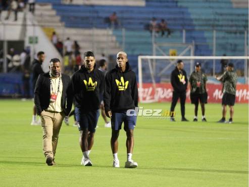7:15 PM: Los jugadores del CAI hicieron el reconocimiento de cancha. FOTO: David Romero.