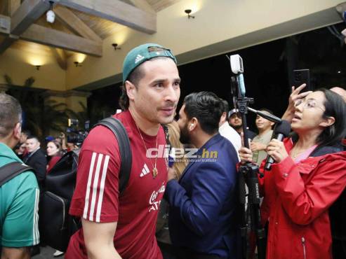 Nuevamente Memo Ochoa aterrizó en Honduras para encarar un partido más contra la Bicolor en su amplio historial futbolístico. FOTO: Mauricio Ayala.