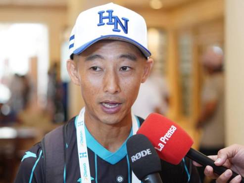 Shin Fujiyama brindó declaraciones a Grupo OPSA previo el duelo ante El Salvador.