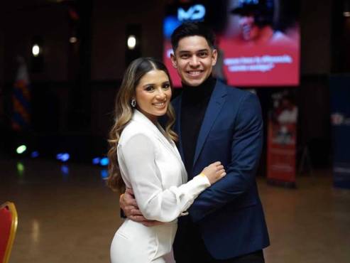 Nancy Herrera es el apoyo fundamental para Mauricio Dubón, el pelotero hondureño dedicó el campeonato de división a ella por estar en los momentos más complicado de la actual temporada.