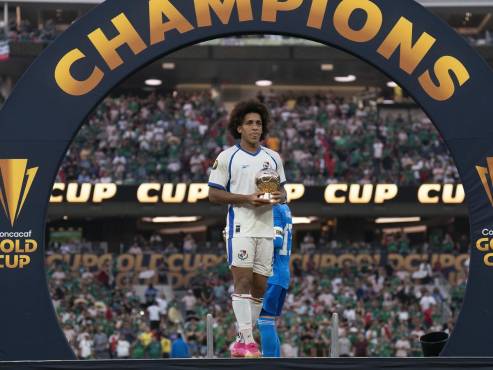 Adalberto Carrasquilla fue elegido por Concacaf como el mejor jugador de la pasada edición de la Copa Oro.