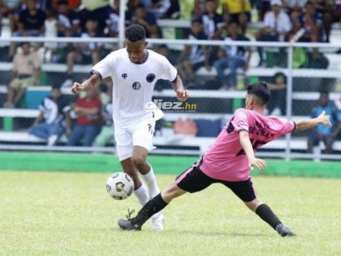 Las Panteras lograron su primer triunfo en la Liga Mayor Sampedrana en su temporada 2023-2024. FOTO: Neptalí Romero.