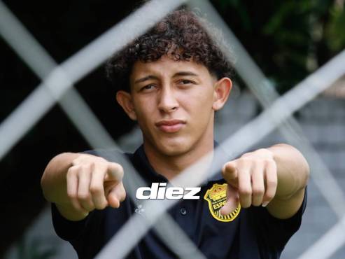 Nixon Cruz confesó que perdió a su papá cuando tenía cinco años y su mamá la hizo de madre y padre. (FOTO: Neptalí Romero)