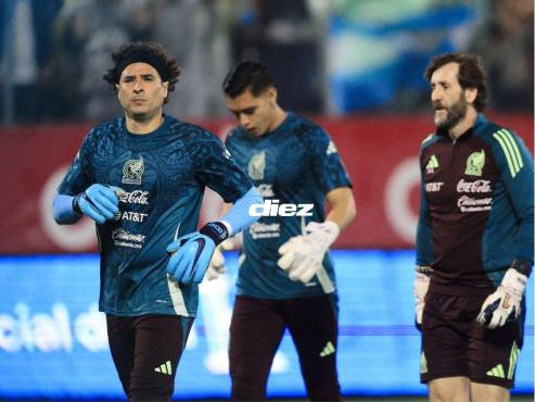 Memo Ochoa aparece en el 11 titular de la Selección Mexicana ante Honduras. FOTOS: Neptalí Romero | Mauricio Ayala | Yoseph Amaya.