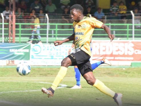 El “Mumita” Carlos Fernández jugará semifinales en Guatemala con el Guastatoya.