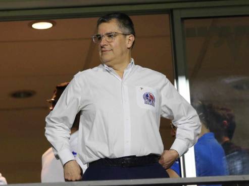 Rafael Villeda, presidente del Olimpia, en el Estadio Chelato Uclés.