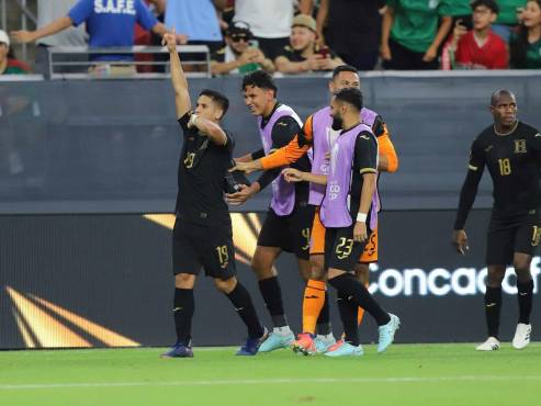 ¡Aquí está papá! Honduras elimina a Panamá en penales y clasifica a las semifinales de la Copa Oro 2025