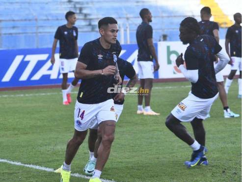 Andy Nájar debutó con Olimpia este domingo en el partido contra Real Sociedad. FOTOS: Héctor Edú y Neptalí Romero.