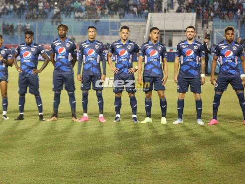 Así salió el Motagua para medirse a Olimpia en el clásico 272 de la historia del fútbol hondureño. FOTOS: Estalin Irías | David Romero.