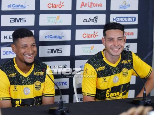 Bryan Acosta mostró su alegría al regresar al Real España tras siete años de ausencia. FOTO: Neptalí Romero.