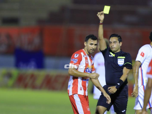 El futbolista menciona que buscará el título con el Vida en el torneo Apertura 2023.
