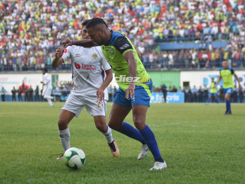 Olimpia y Olancho empataron 2-2 en la final de ida en el Estadio Juan Ramón Brevé de Juticalpa.