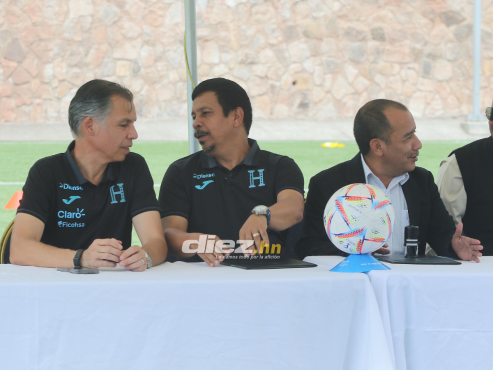 Fenafuth, a través de José Ernesto Mejía, detalló que la decisión de elegir al nuevo técnico es sumamente importante. FOTOS: Álex Pérez.