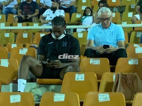 Brayan Róchez fue el único futbolista de Honduras que no aparece uniformado con la Bicolor Nacional. FOTO: Erlin Varela.