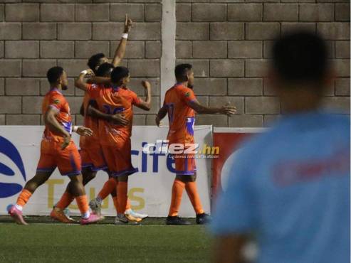 Lobos venció 1-0 al Real España en el Estadio Emilio Williams de Choluteca. FOTO: Emilio Flores.