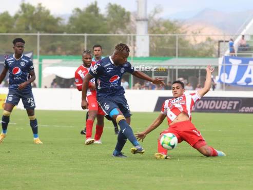 Motagua respira tras derrotar al Vida con doblete de una figura inesperada: Marcelo Santos