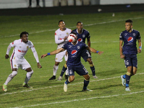 Olimpia-Motagua se juegan el honor en Pensilvania, Philadelphia en el cuarto partido de pretemporada.