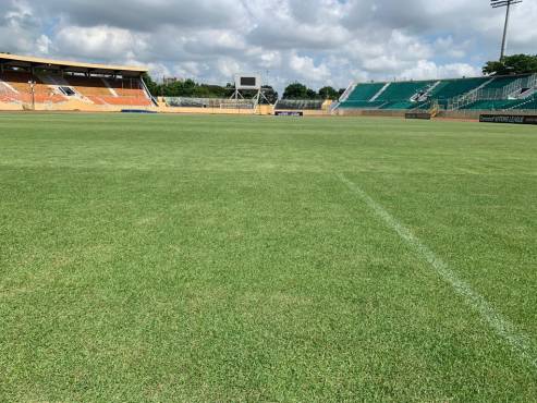 Este es el estadio donde Honduras jugará ante Cuba en Santo Domingo. Foto: Erlin Varela.