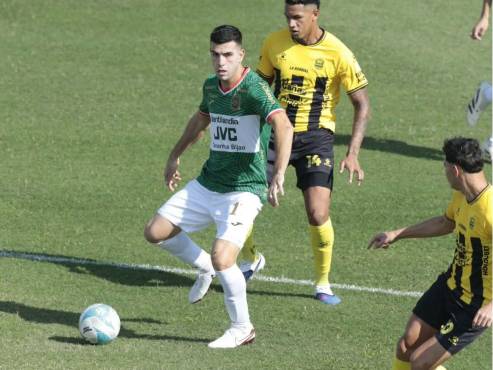 Real España venció a Marathón con mucha polémica arbitral.