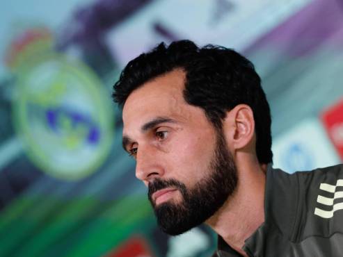 Álvaro Arbeloa, nuevo entrenador del Real Madrid, no respondió si su cargo era como interino permanente.