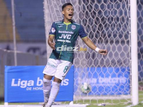 Tomás Sorto se lamenta la acción que no pudo concretar en el arco de Buba López. FOTOS: Neptalí Romero | Mauricio Ayala.