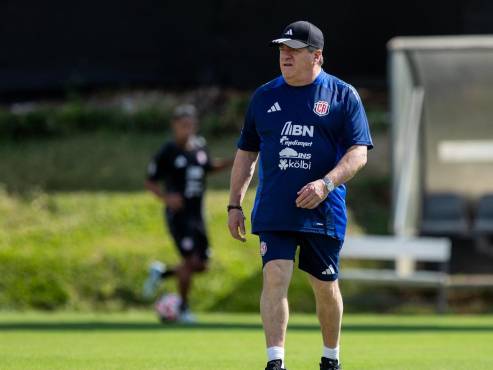 Piojo Herrera, DT de Costa Rica, no se fía de República Dominicana y manda claro mensaje: ¿Fácil, fácil?