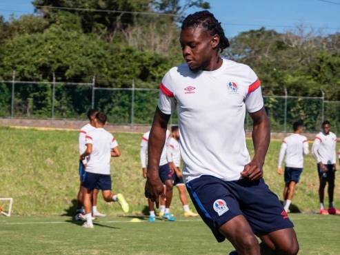 José García saldrá cedido a los Lobos de la UPNFM para el torneo Clausura 2024 de la Liga Nacional de Honduras.