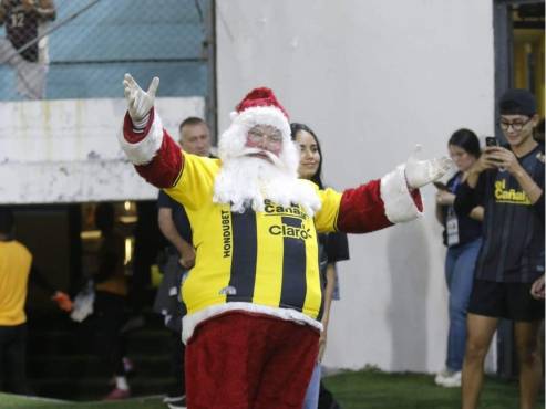 Ya se siente el fervor navideño en el Estadio Francisco Morazán. FOTO: Neptalí Romero.