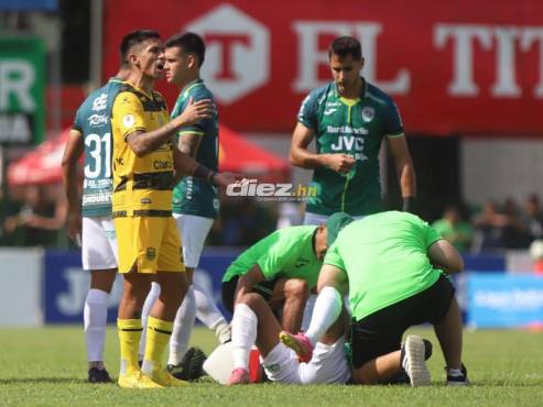 Samuel Elvir es atendido por los médicos del Marathón en el Yankel Rosenthal. FOTOS: Mauricio Ayala/Neptalí Romero.