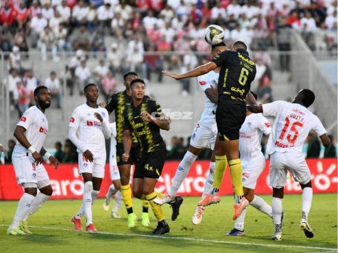 Olimpia goleó 4-1 a Real España en la final de vuelta del torneo Clausura 2025.
