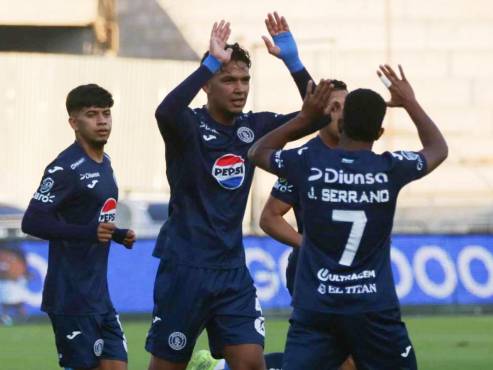 Motagua goleó a un pobre Juticalpa FC y no renuncia al liderato; dejó a los canecheros con matices de descenso