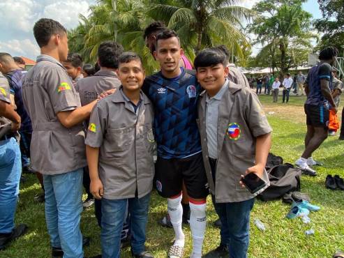 ¡Enorme gesto! Olimpia comparte con la juventud sampedrana y hace un importante donativo al Instituto Honduras Corea