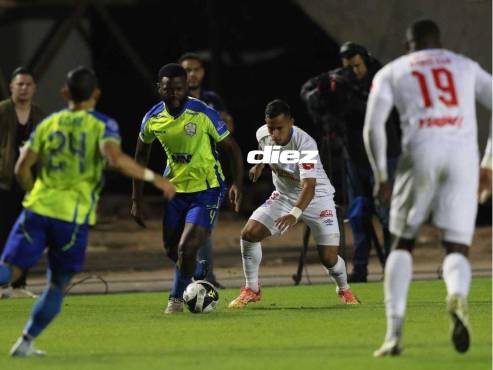 Olimpia está venciendo 1-0 al Olancho FC en la vuelta de semifinales del torneo Apertura. FOTOS: Estalin Irías | Álex Pérez.