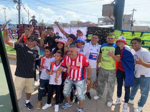 Olimpistas y olanchanos disfrutan de la previa de la gran final.