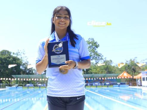 Mariabelén también fue reconocida con una placa por mejor marca técnica.
