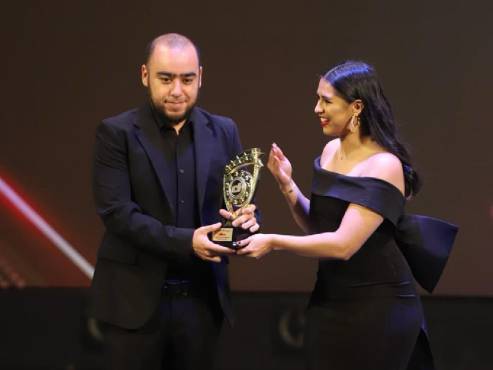 Real Estelí de Nicaragua conquistó el trofeo a Lo Mejor De Centroamérica en los Premios DIEZ 2023.