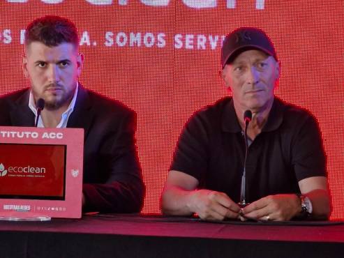 Troglio se olvidó del Olimpia y es presentado en su nuevo equipo; estrenó representante mundialista