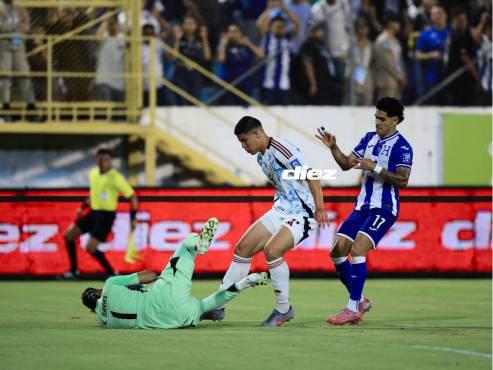 Los jugadores de Honduras y Costa Rica que están apercibidos: una amarilla y se pierden el último partido