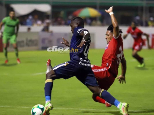 ¡Real Sociedad hace la hombrada con un jugador menos y saca empate de oro ante Motagua en Tocoa!