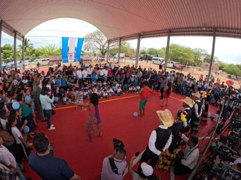 La cancha multiusos que inauguró CONDEPOR es la número 53 en todo el territorio hondureño.