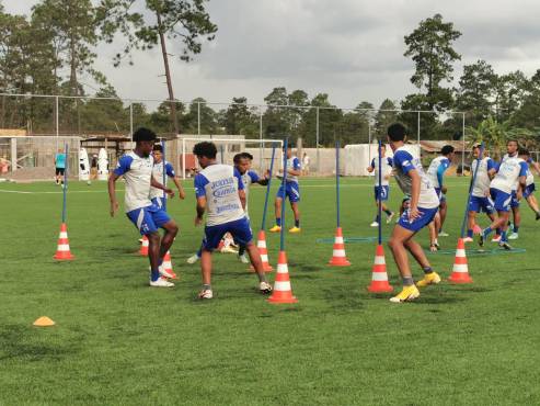 Trabajos de velocidad han realizado los seleccionados nacionales. @FenafuthOrg